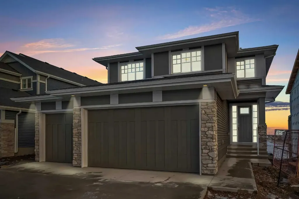 239 Chelsea Park Chestermere AB T1X 2V3