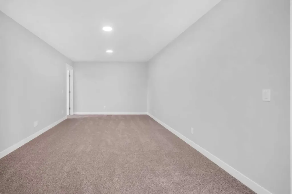 239 Chelsea Park Chestermere AB T1X 2V3