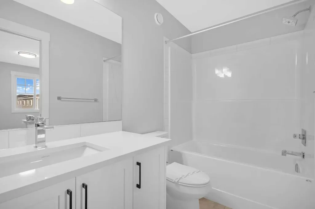 239 Chelsea Park Chestermere AB T1X 2V3
