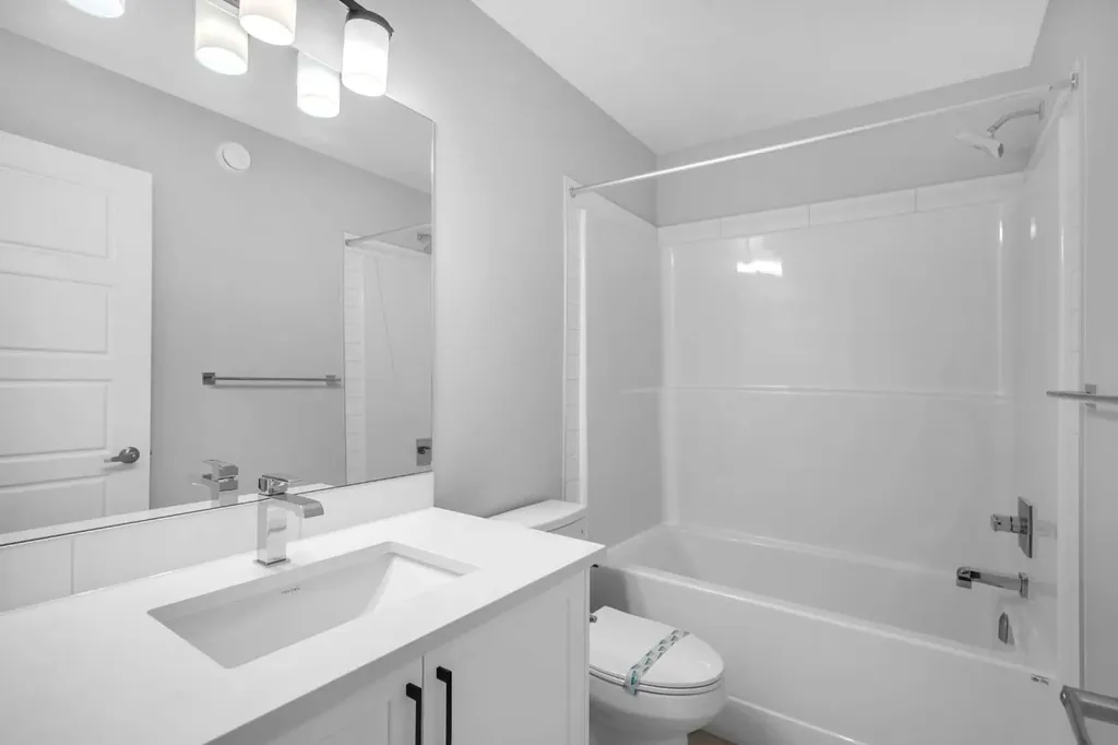 239 Chelsea Park Chestermere AB T1X 2V3