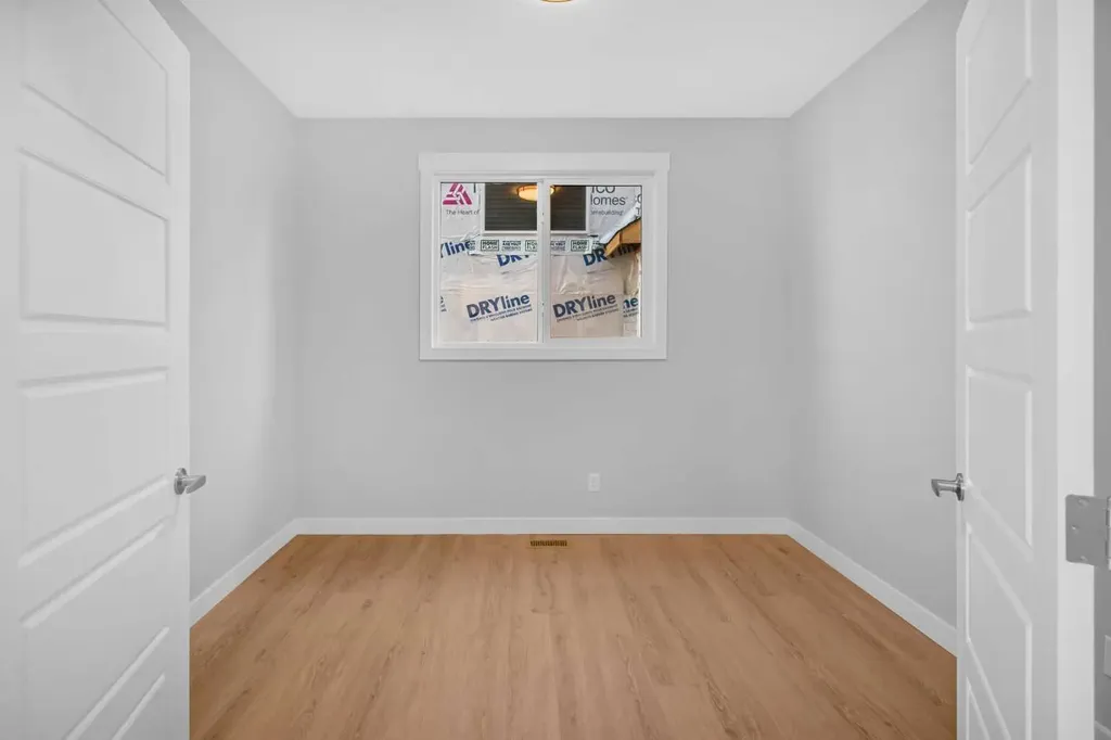 239 Chelsea Park Chestermere AB T1X 2V3