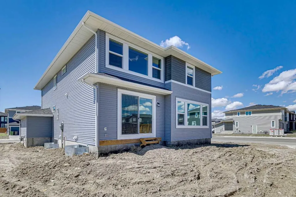 246 Dawson Wharf Rise Chestermere AB T1X2W2