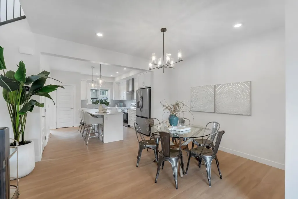 416 Lewiston Landing NE Calgary AB T3P 0T7