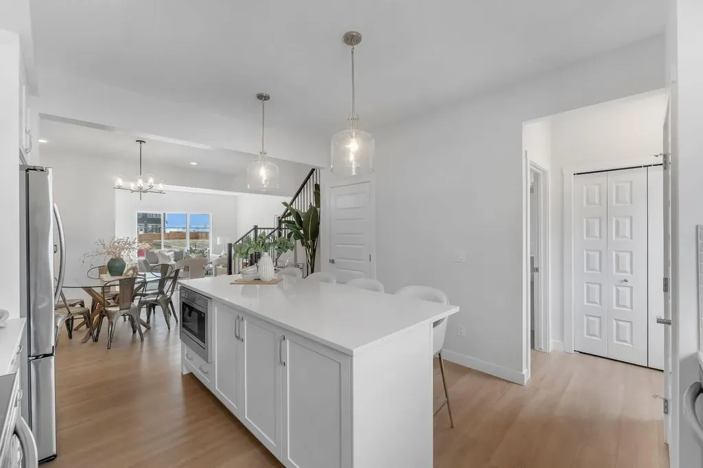 416 Lewiston Landing NE Calgary AB T3P 0T7