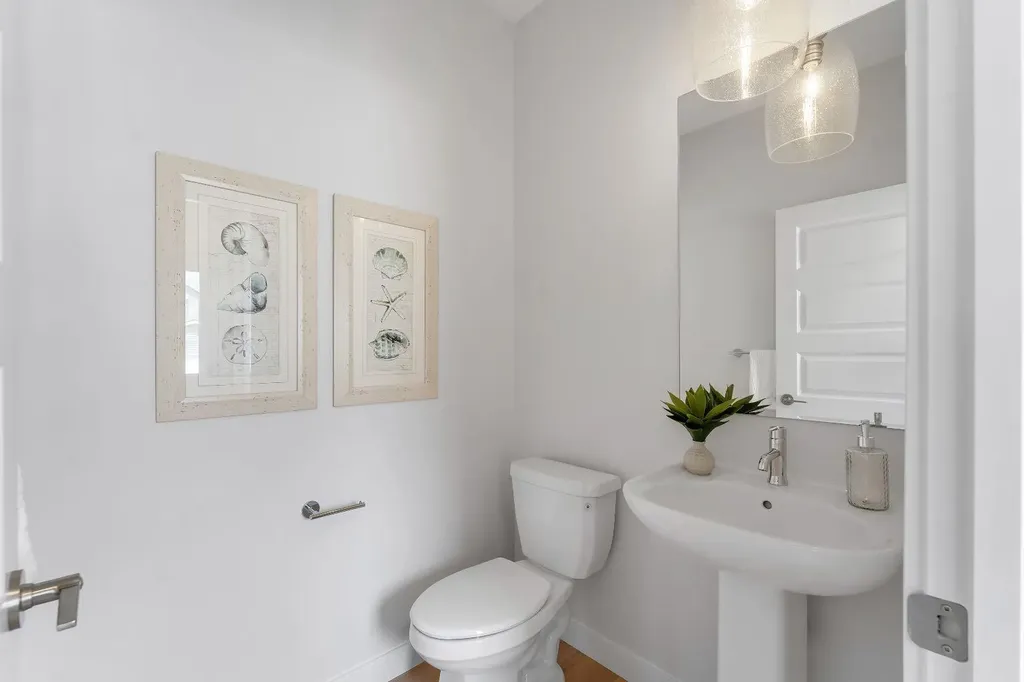 416 Lewiston Landing NE Calgary AB T3P 0T7