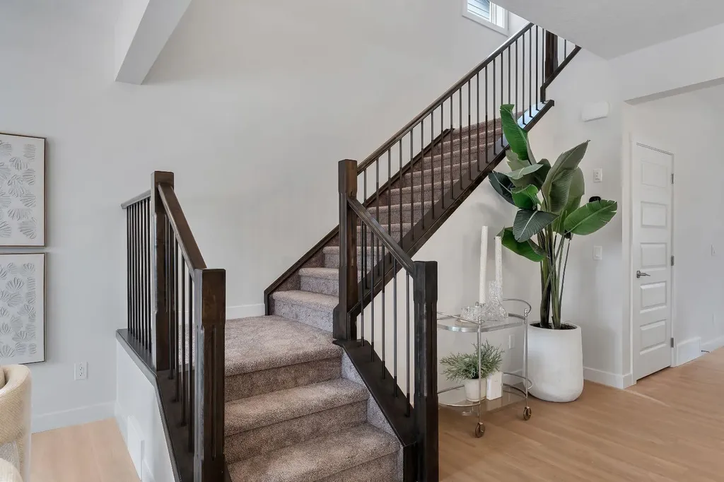 416 Lewiston Landing NE Calgary AB T3P 0T7