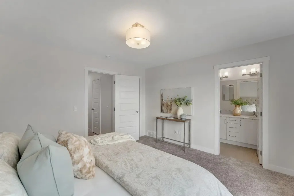 416 Lewiston Landing NE Calgary AB T3P 0T7
