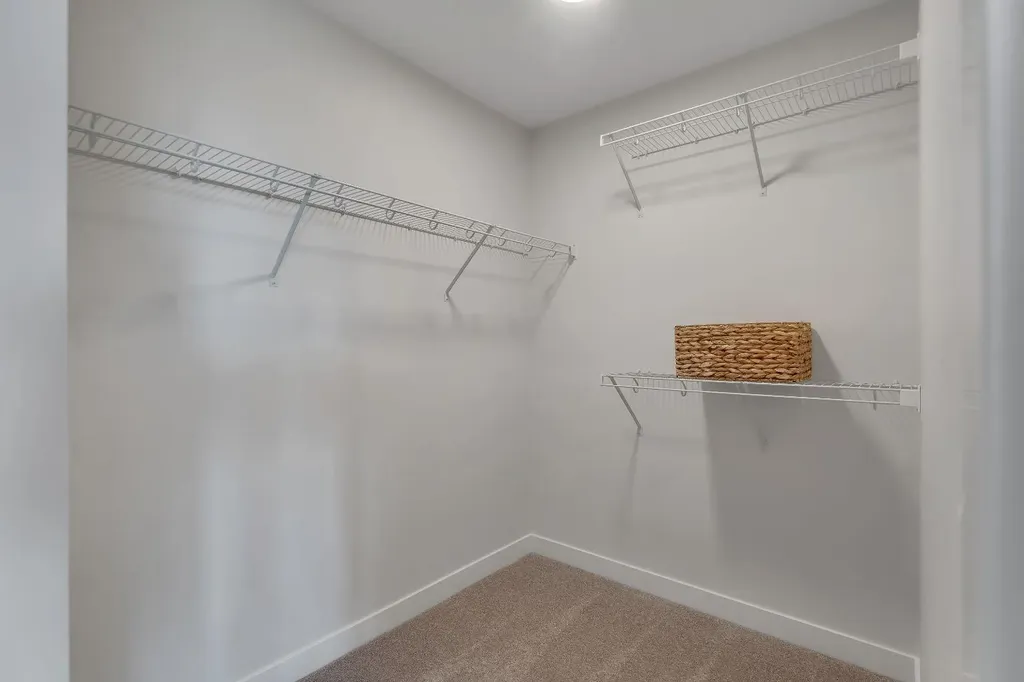 416 Lewiston Landing NE Calgary AB T3P 0T7