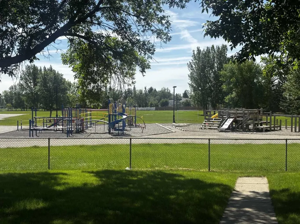440 Columbia Boulevard W Lethbridge AB T1K 5R4