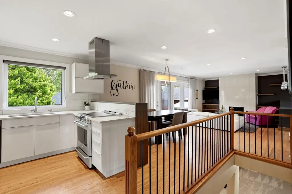 1508 Windsor Street NW Calgary AB T2N3X3