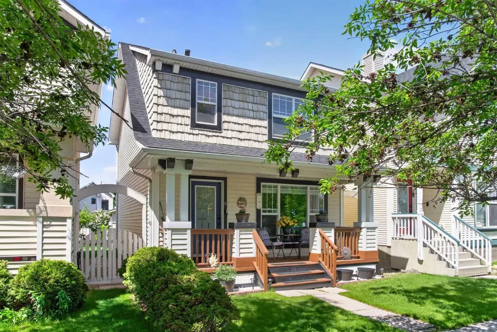 121 Prestwick Park SE Calgary AB T2Z 3L6