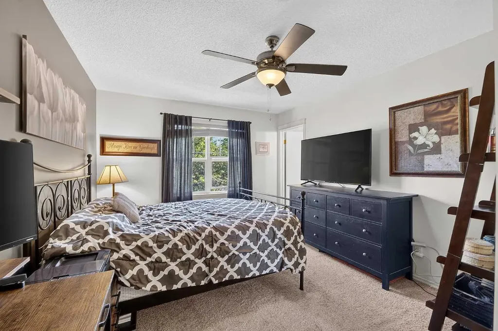 121 Prestwick Park SE Calgary AB T2Z 3L6