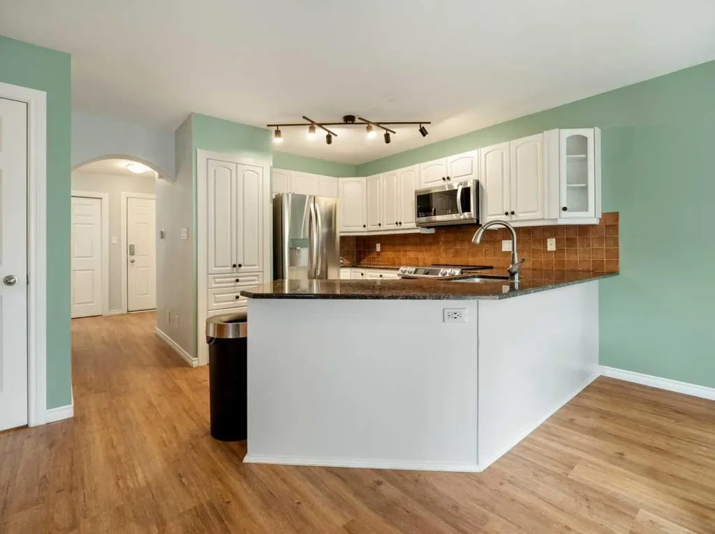 123 Stoney Crescent W Lethbridge AB T1K 7B2