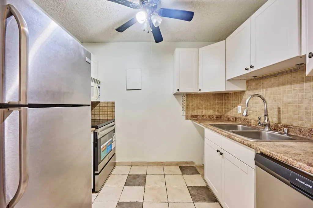 4944 Dalton Drive NW Calgary AB T3A 2E6