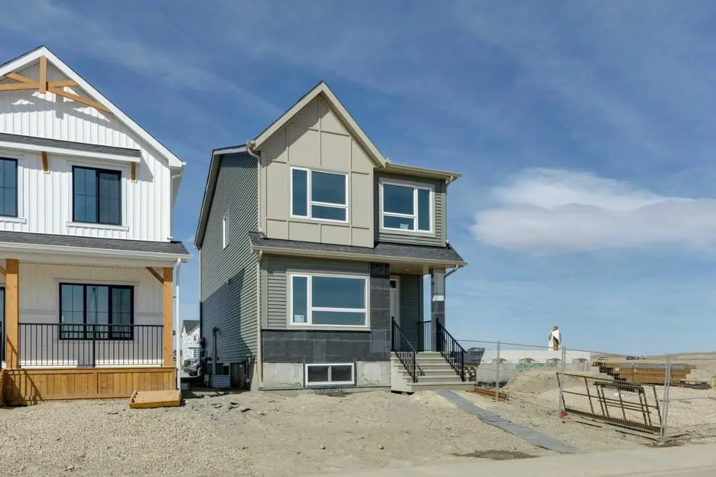 240 Layton Link SE Airdrie AB T4A 3R7