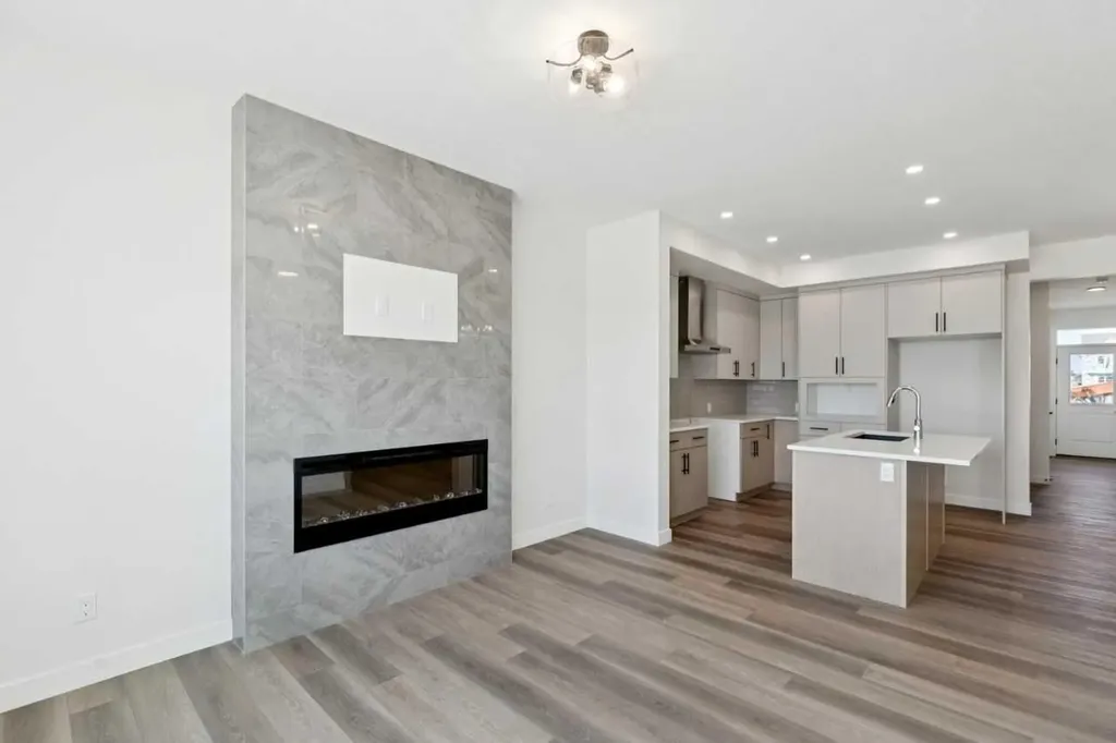 240 Layton Link SE Airdrie AB T4A 3R7