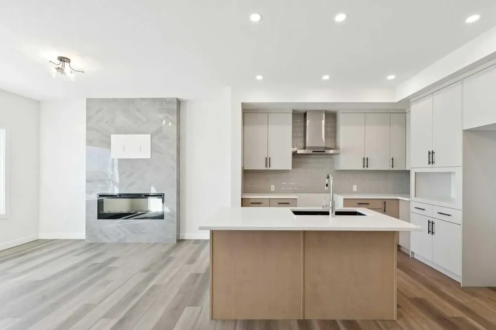 240 Layton Link SE Airdrie AB T4A 3R7