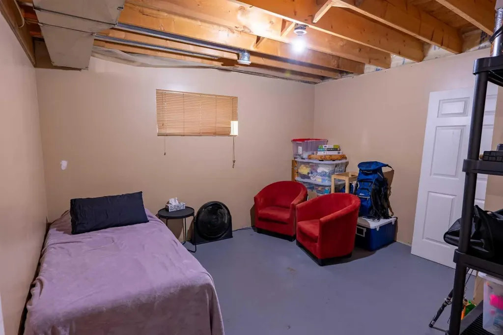 1022 10 Avenue Wainwright AB T9W1K6