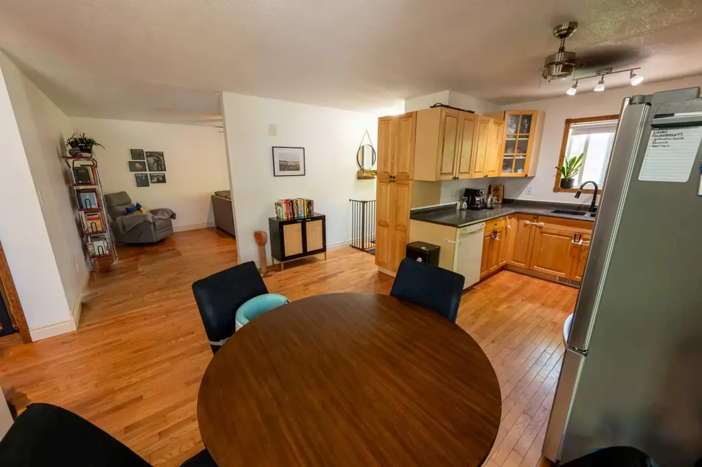 1022 10 Avenue Wainwright AB T9W1K6