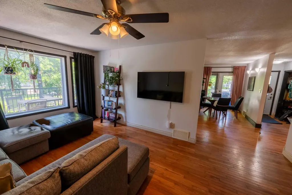 1022 10 Avenue Wainwright AB T9W1K6