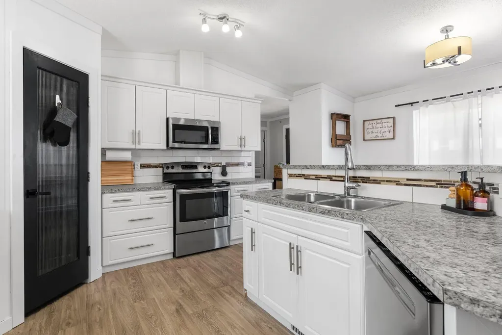 373 Mckinlay Crescent Fort Mcmurray AB T9K2N1