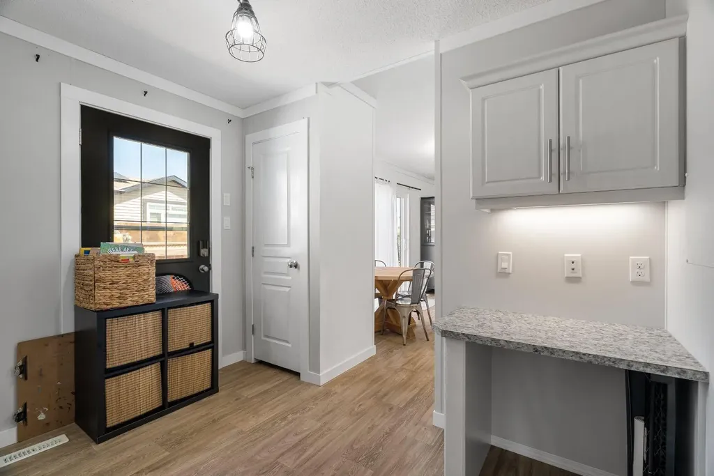 373 Mckinlay Crescent Fort Mcmurray AB T9H2P9