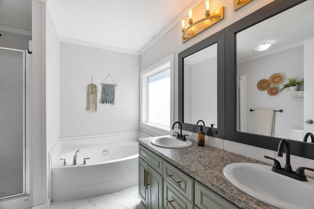 373 Mckinlay Crescent Fort Mcmurray AB T9K2N1