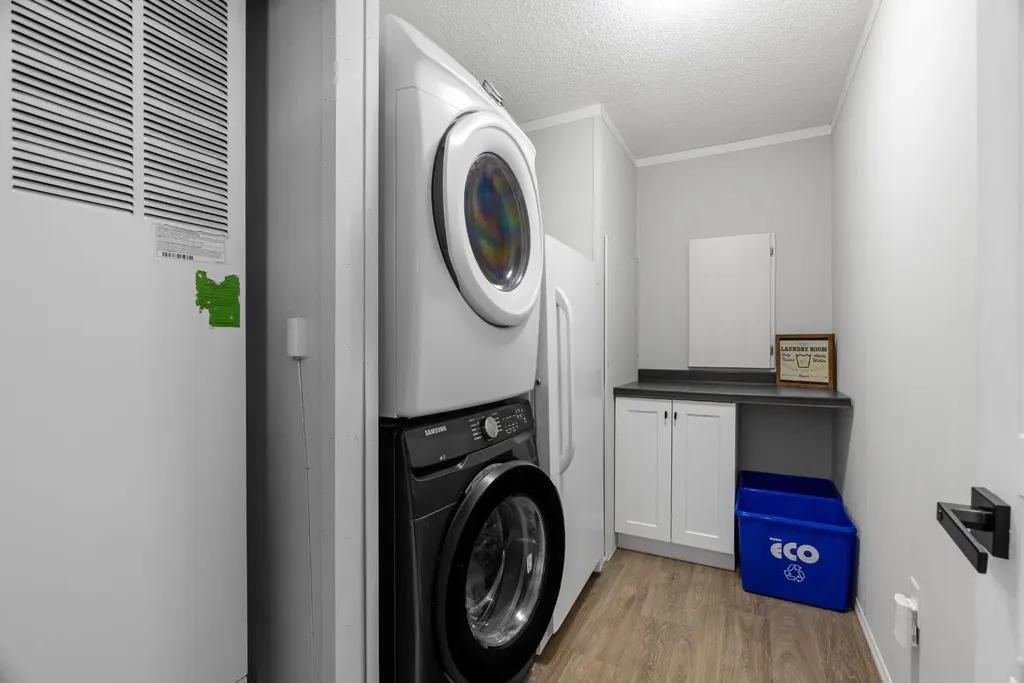 373 Mckinlay Crescent Fort Mcmurray AB T9H2P9