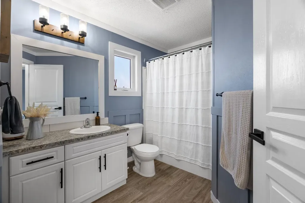 373 Mckinlay Crescent Fort Mcmurray AB T9H2P9