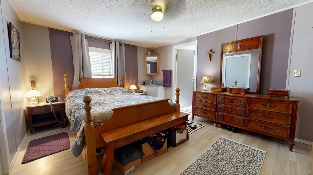 12201 98 Street Grande Prairie AB T8V 7M7