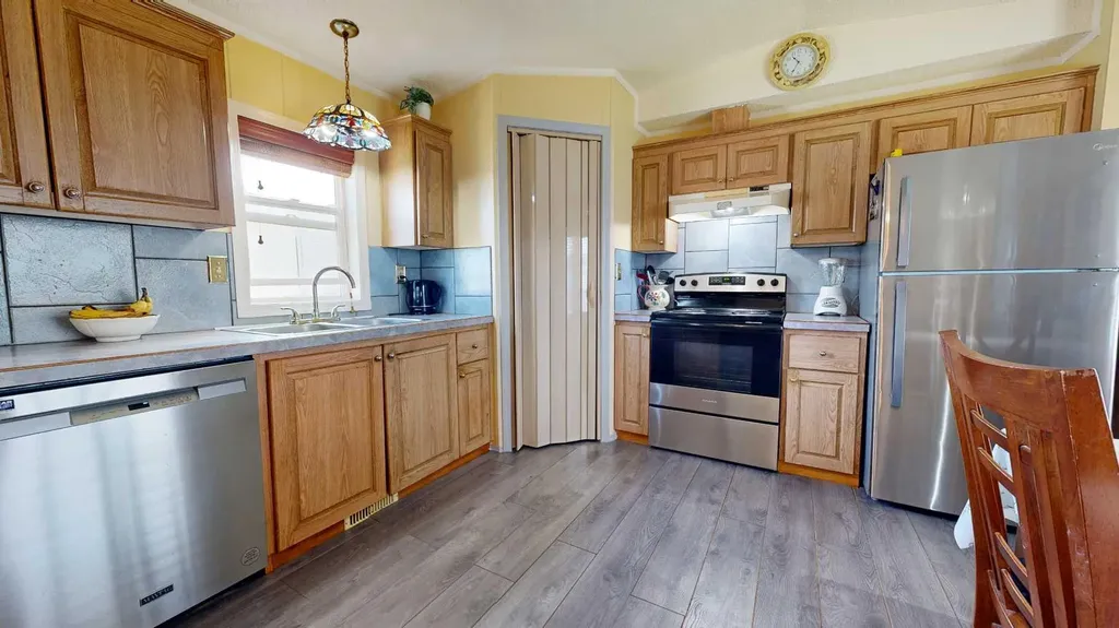 12201 98 Street Grande Prairie AB T8V 7M7