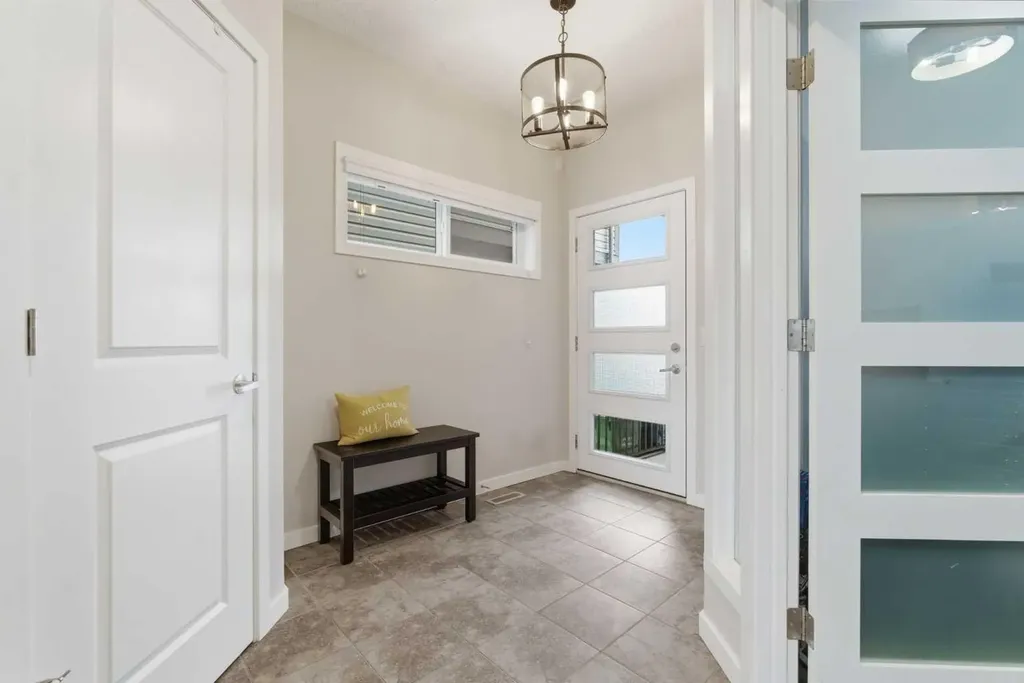 52 Walden Green SE Calgary AB T2X 0Z4