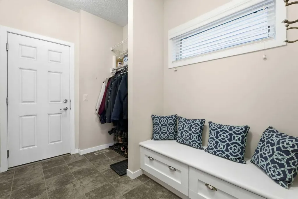 52 Walden Green SE Calgary AB T2X 0Z4