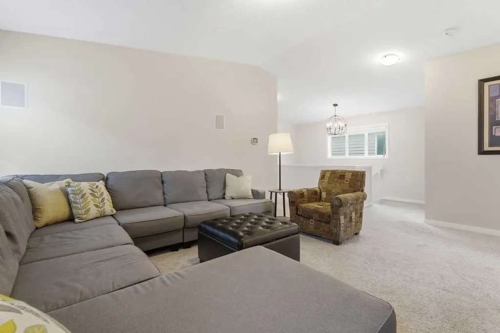 52 Walden Green SE Calgary AB T2X 0Z4