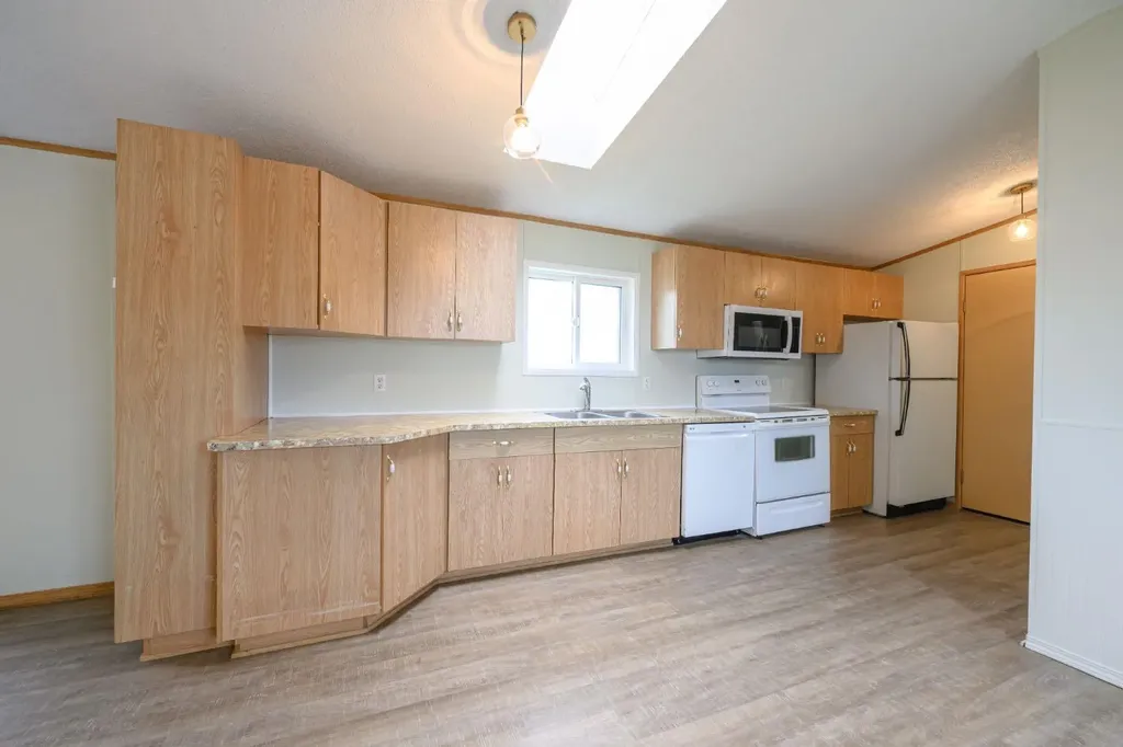 55011 714 Township Grande Prairie AB T8X 4A9