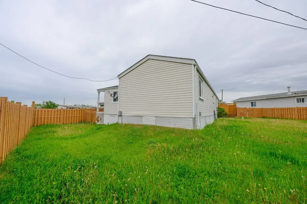 55011 714 Township Grande Prairie AB T8X 4A9