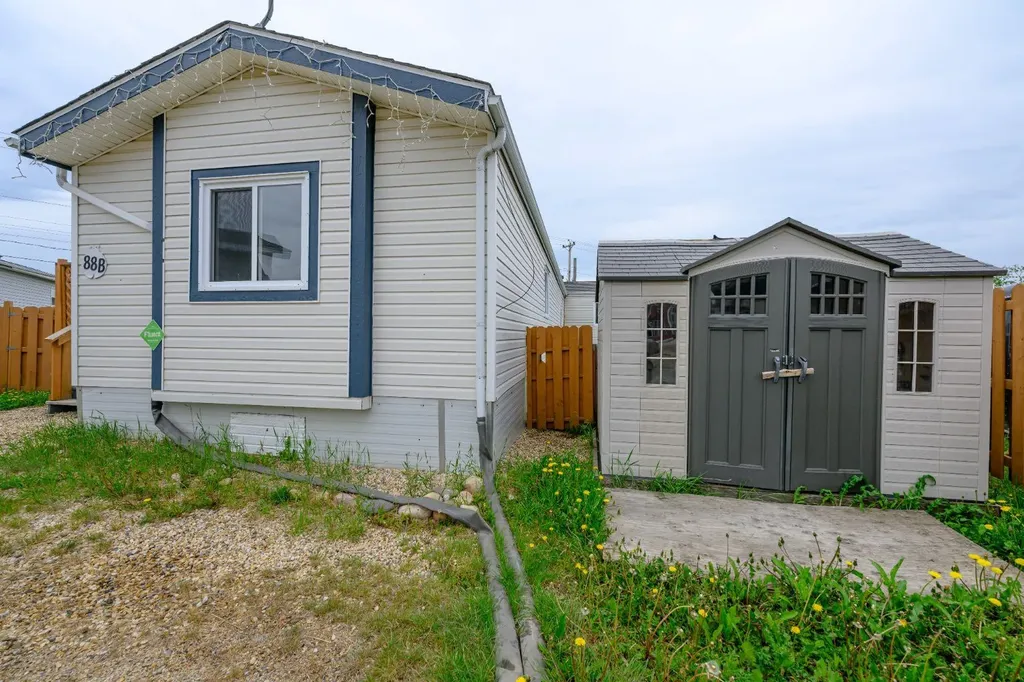 55011 714 Township Grande Prairie AB T8X 4A9