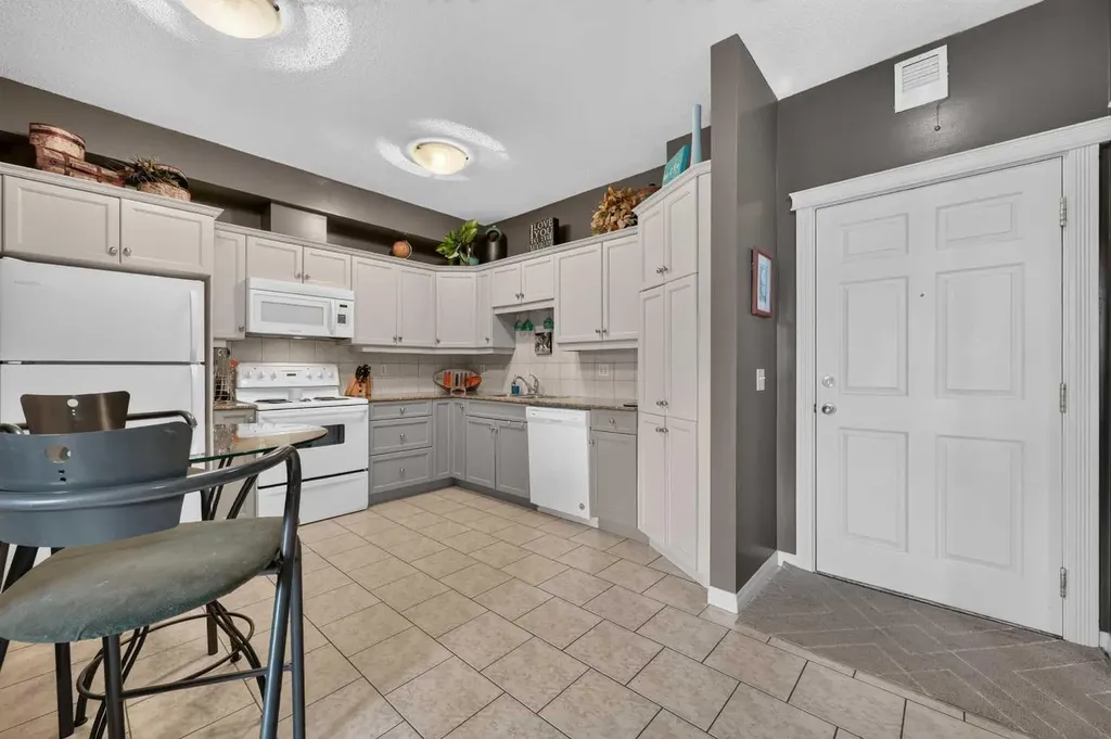 1507 Centre A Street NE Calgary AB T2E2Z8