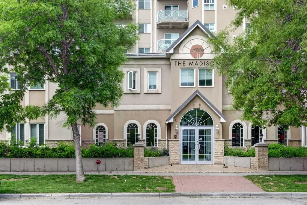 1507 Centre A Street NE Calgary AB T2E2Z8