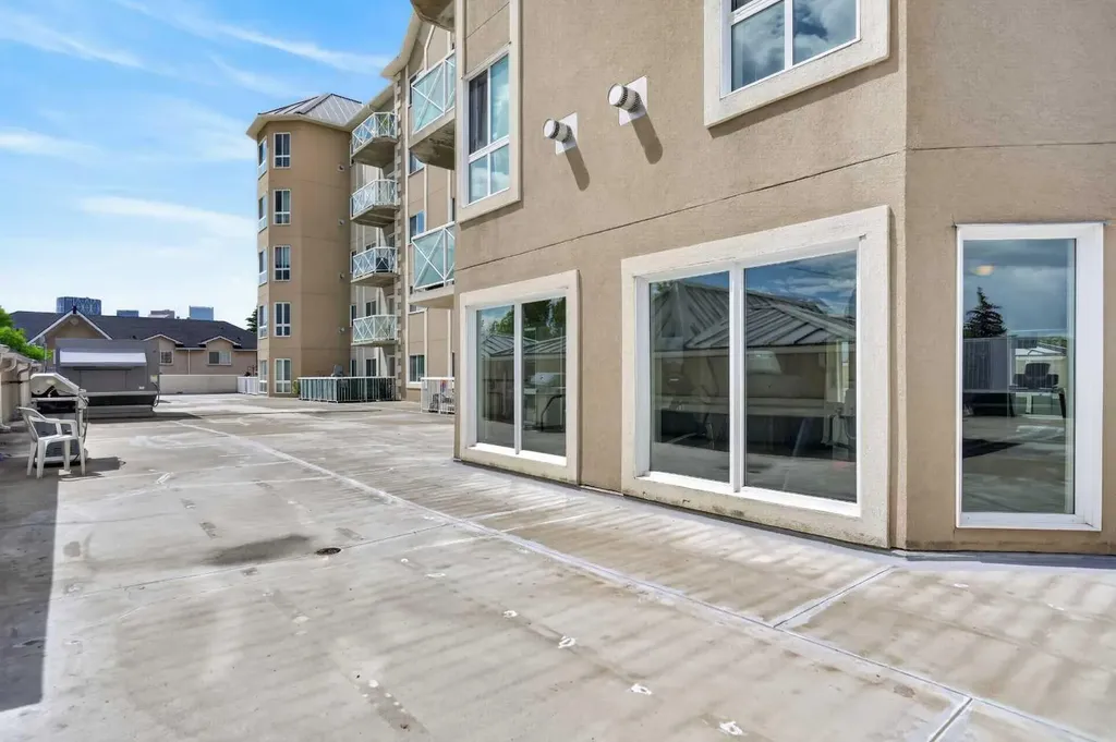 1507 Centre A Street NE Calgary AB T2E2Z8