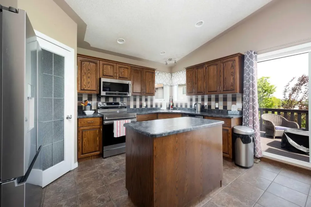 299 Pacific Crescent Fort Mcmurray AB T9K0G5