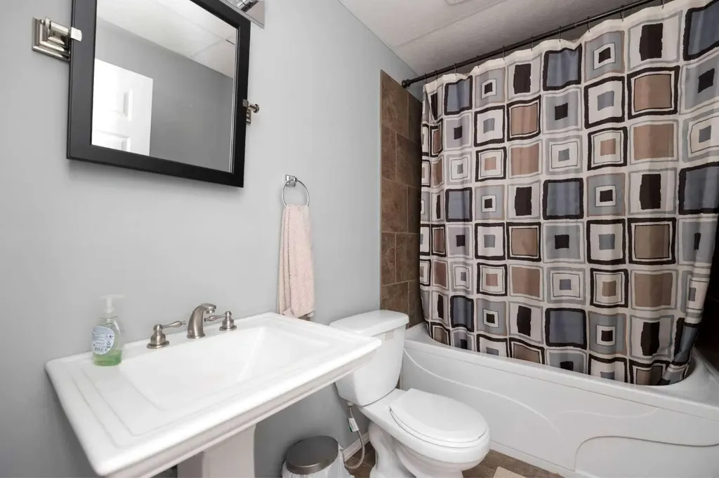299 Pacific Crescent Fort Mcmurray AB T9K0G5