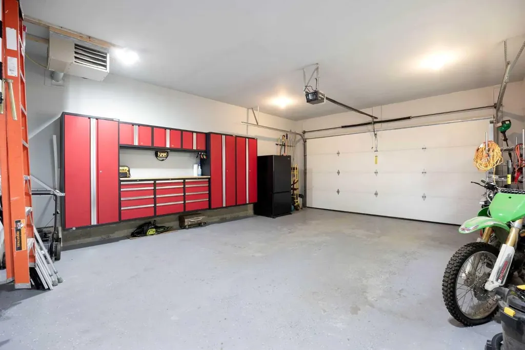 299 Pacific Crescent Fort Mcmurray AB T9K0G5