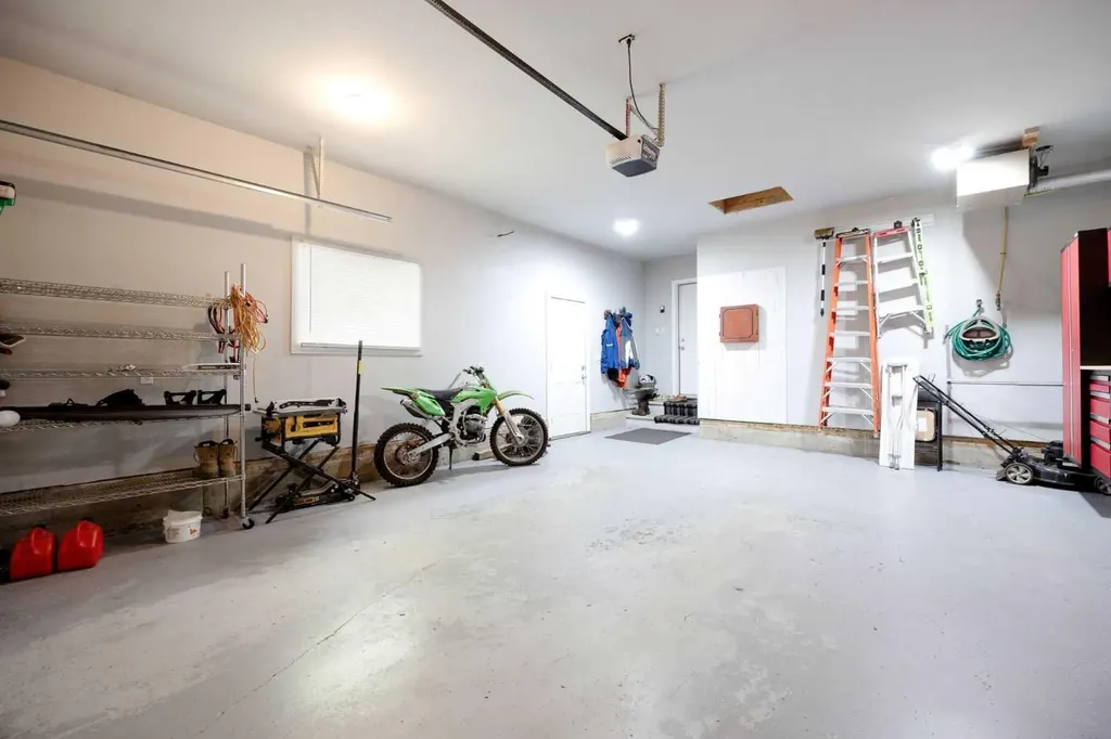 299 Pacific Crescent Fort Mcmurray AB T9K0G5
