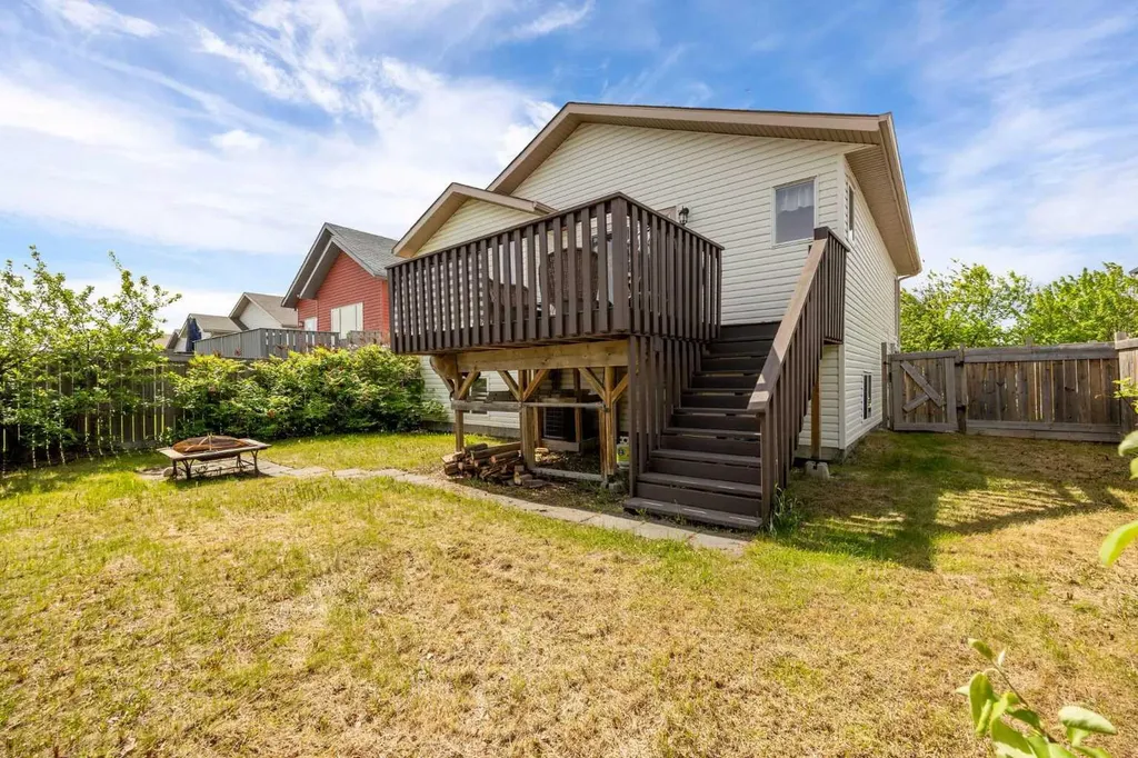299 Pacific Crescent Fort Mcmurray AB T9K0G5