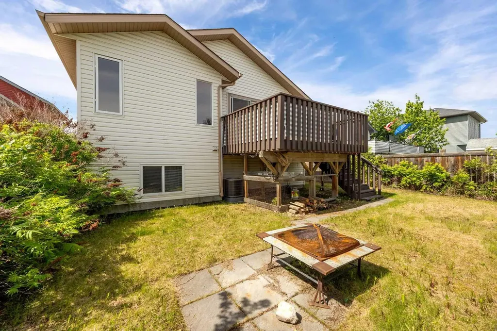 299 Pacific Crescent Fort Mcmurray AB T9K0G5