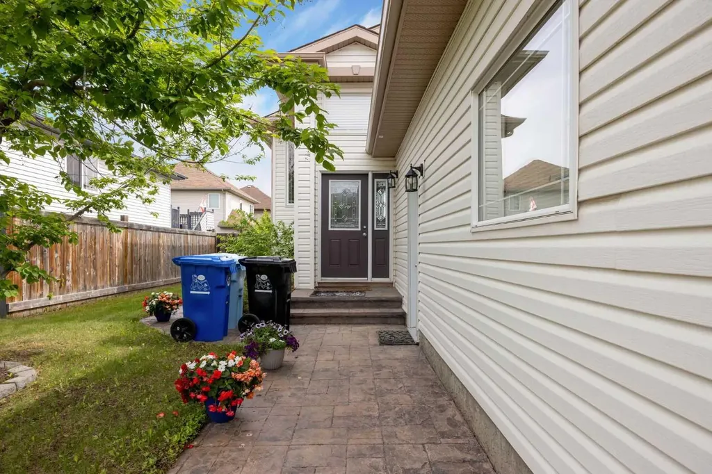 299 Pacific Crescent Fort Mcmurray AB T9K0G5