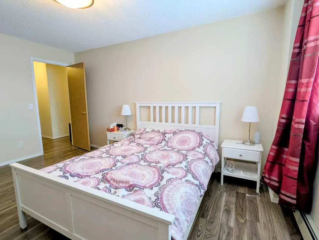 2211 29 Street SW Calgary AB T2E 2K1