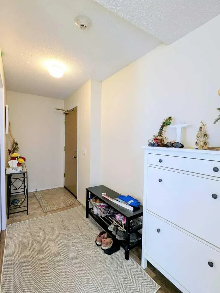 2211 29 Street SW Calgary AB T2E 2K1