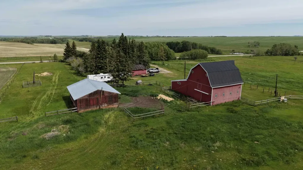 33025 Township Road 290 Rural Rocky View County AB T0M 0S0